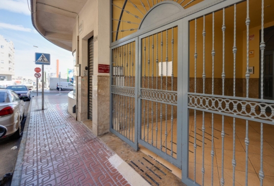 Resale - Apartment / flat - Torrevieja - City Center