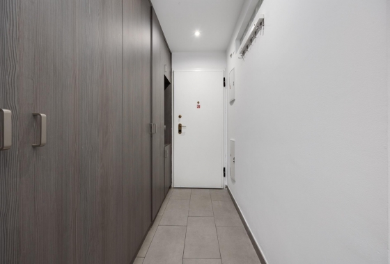 Resale - Apartment / flat - Torrevieja - City Center