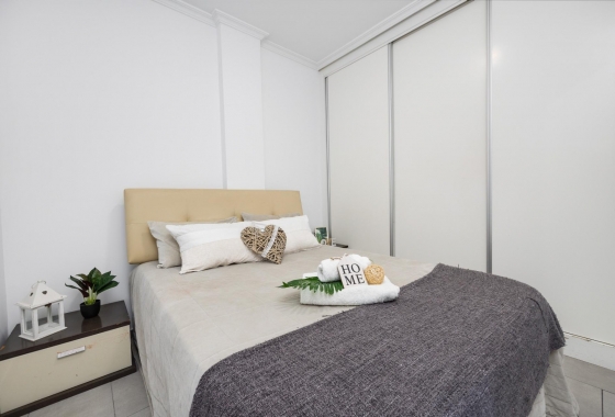 Resale - Apartment / flat - Torrevieja - City Center
