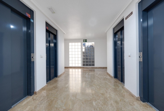 Resale - Apartment / flat - Torrevieja - City Center