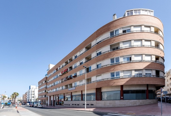 Resale - Apartment / flat - Torrevieja - City Center