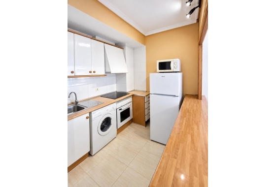 Reventa - Estudio - Torrevieja - Playa de los Locos