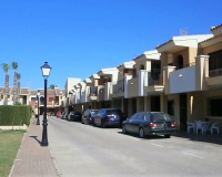 Resale - Bungalow - Torrevieja -  Urbanization